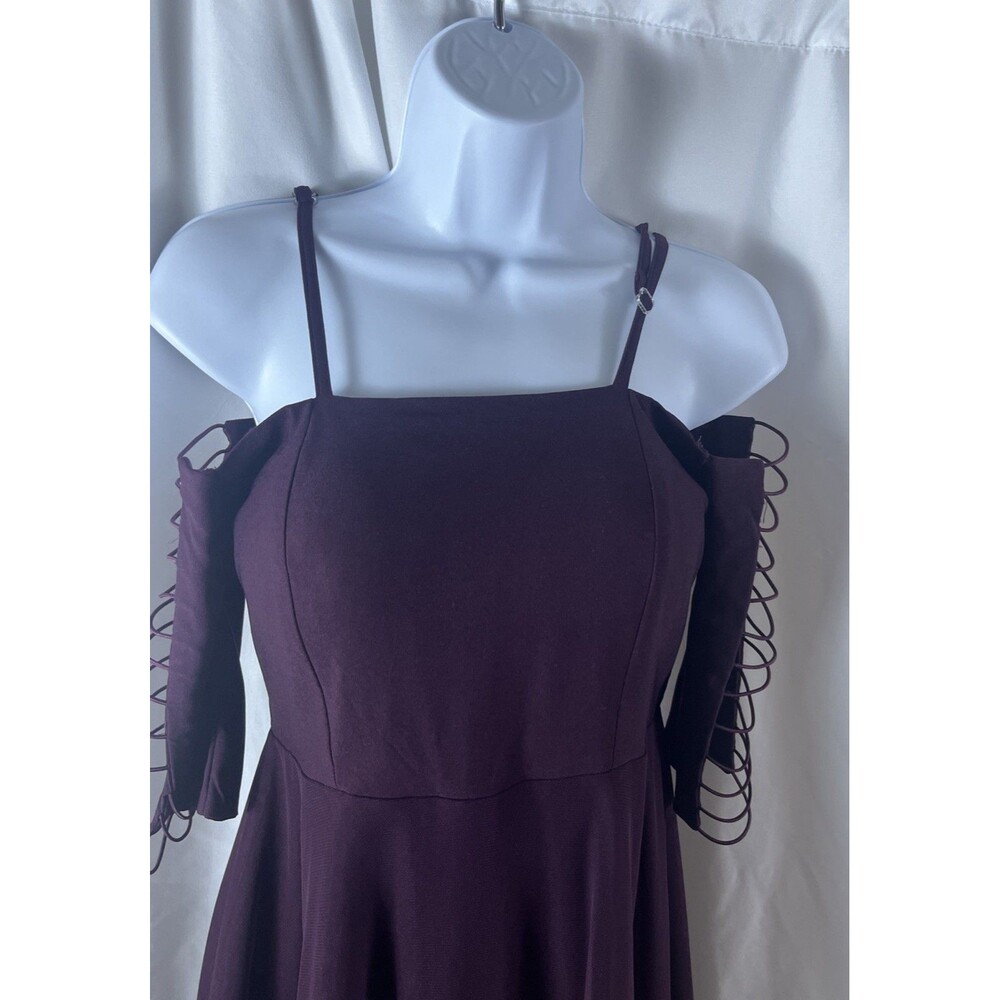 Juniors Burgundy Plum Cold Shoulder Fit & Flare Dress Size. 5 Party - Picture 4 of 7